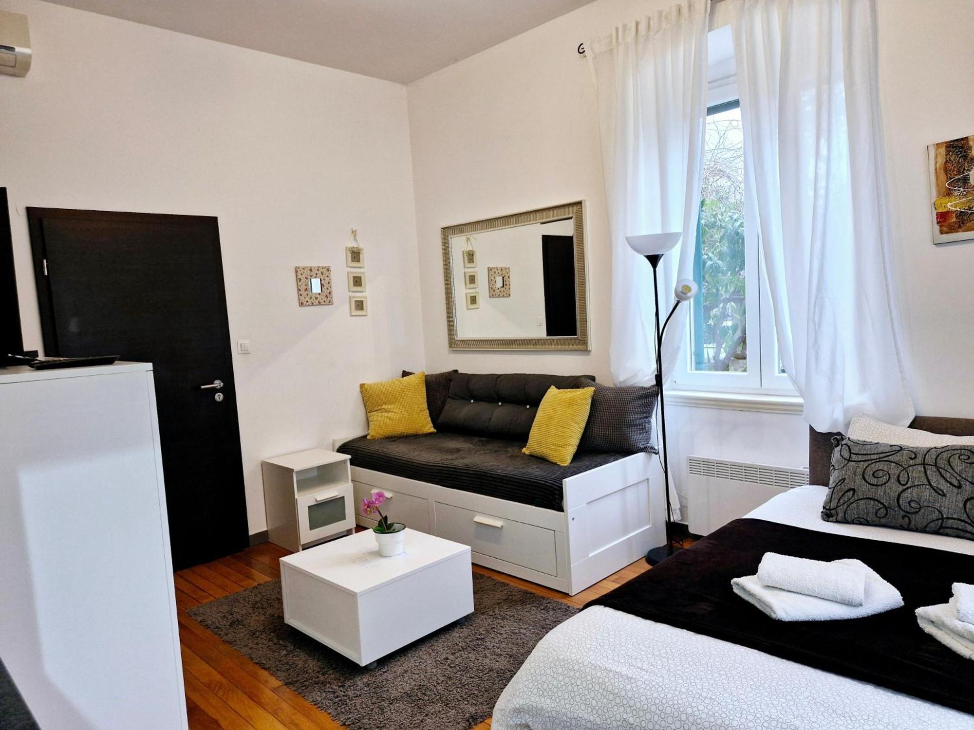 Gostinjska kuća Beach City Pearls 3*