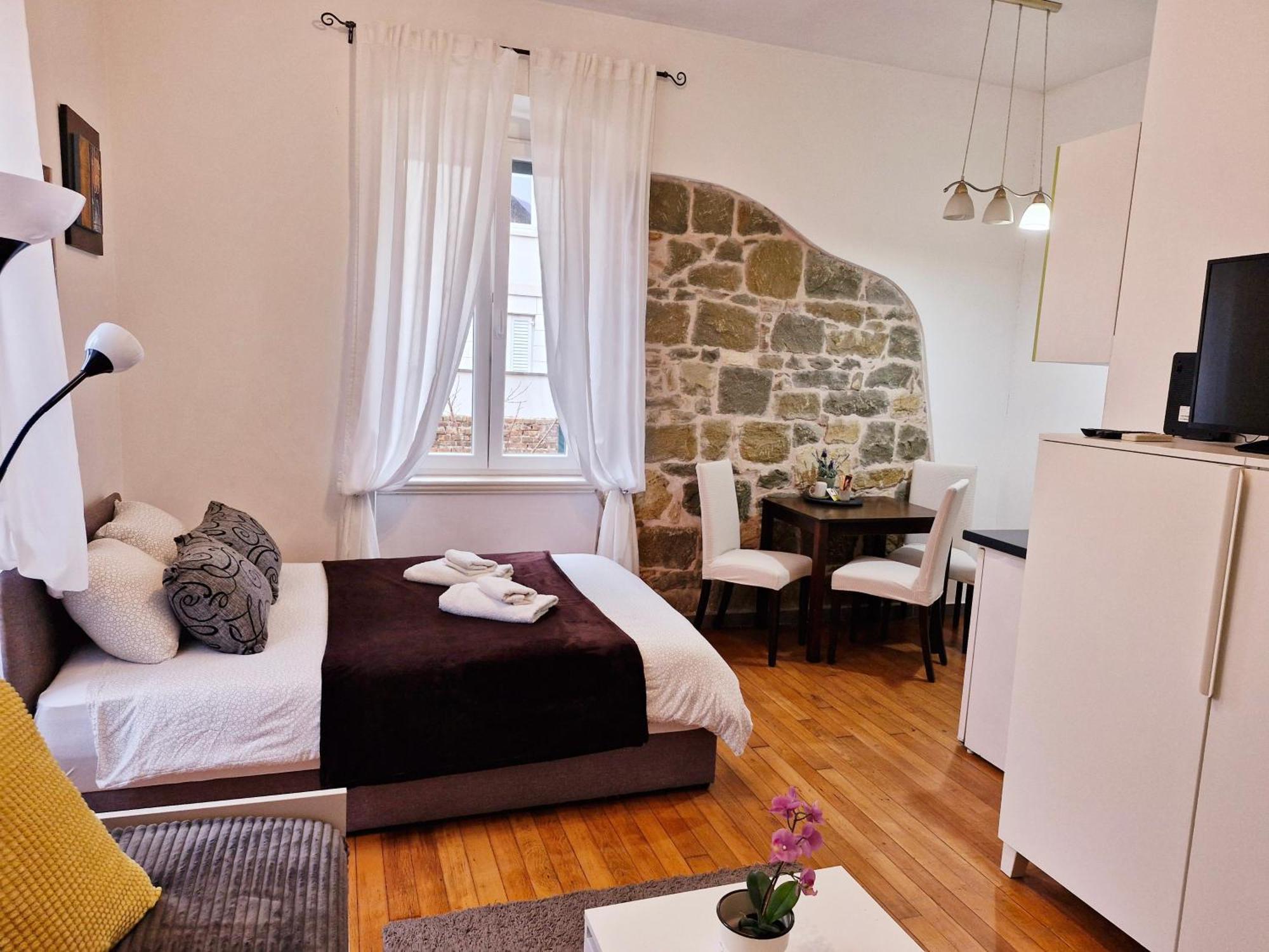 Beach City Pearls Gostinjska kuća Split